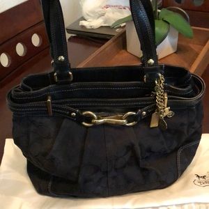 Coach shoulder bag - great size for work!